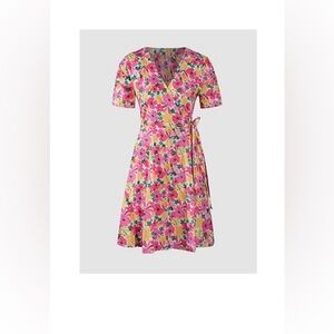 Floral V-neck dress with tie back